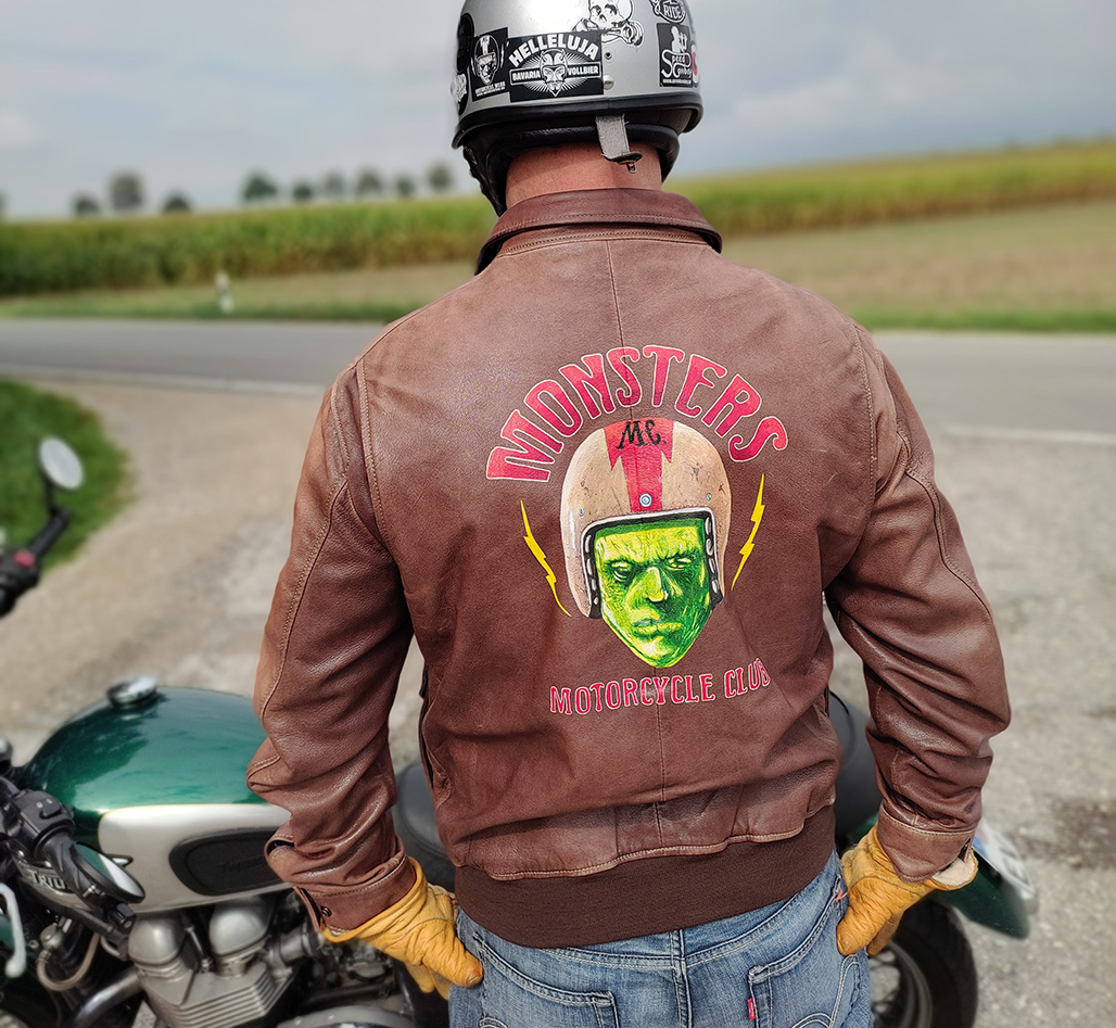 Handbemalte Artworkjacke im Motorcycle Riders Look aus mit einmalige Artworks in Größe L secondhand