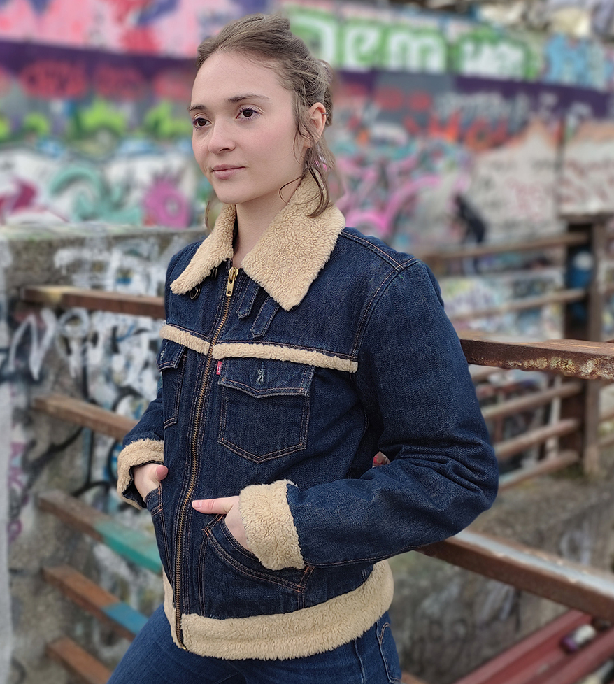 Girl Jeansjacke von Levis mit Sherpafutter und Westernoptik in Größe S